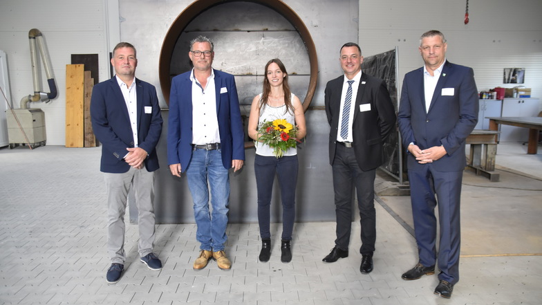 Ottendorf gratuliert langjährig ansässigen Firmen