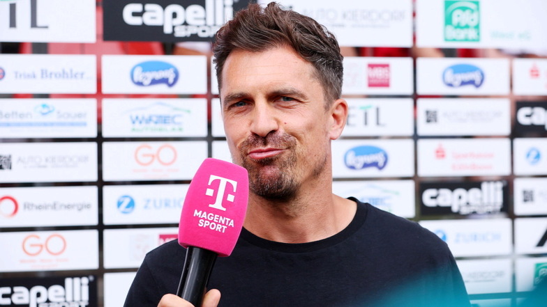 Drei Spieler in der Startelf debütieren - und auch für Dynamos Trainer ist es das erste Pflichtspiel für die Dresdner: Chefcoach Thomas Stamm vor der Partie bei einem TV-Interview.