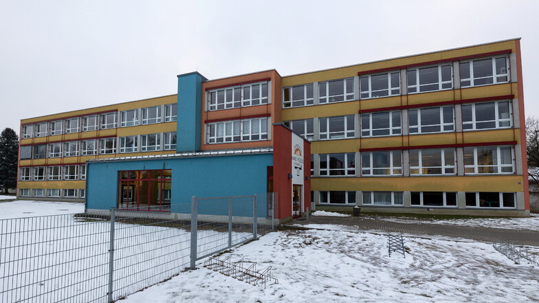 Die Oberschule "Hans Poelzig" in Klingenberg.