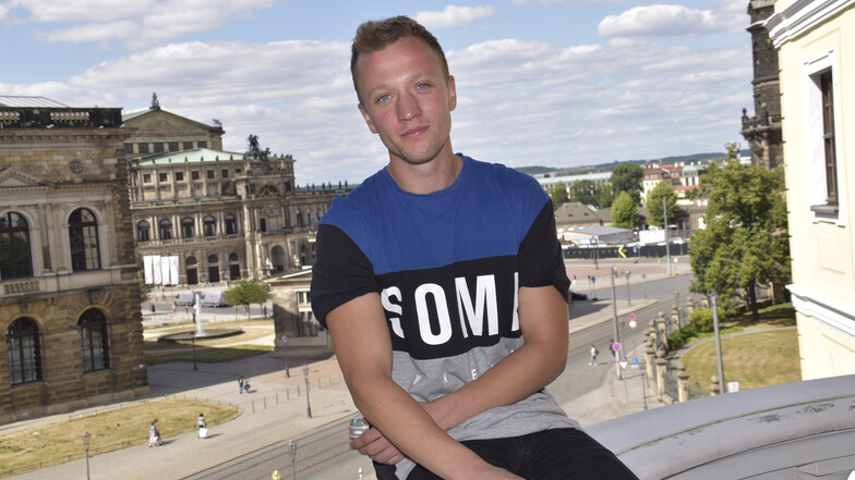 Sänger Joris schnupperte am Mittwoch schon einmal in Dresden vorbei. Im August wird er dann an der Semperoper auf der Bühne stehen.