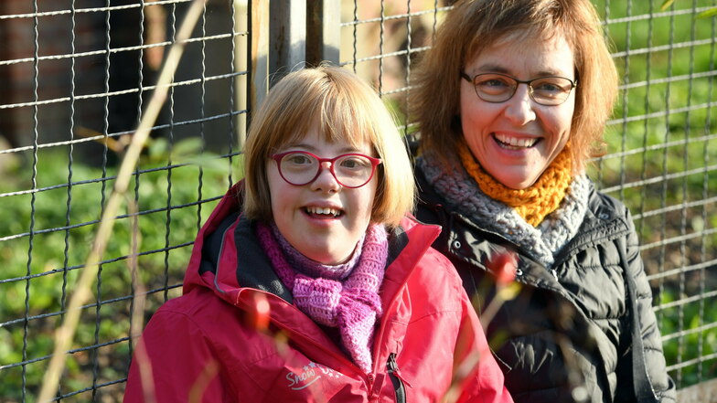 Katja Zerbe mit ihrer Tochter Farah, die mit dem Down-Syndrom auf die Welt kam.