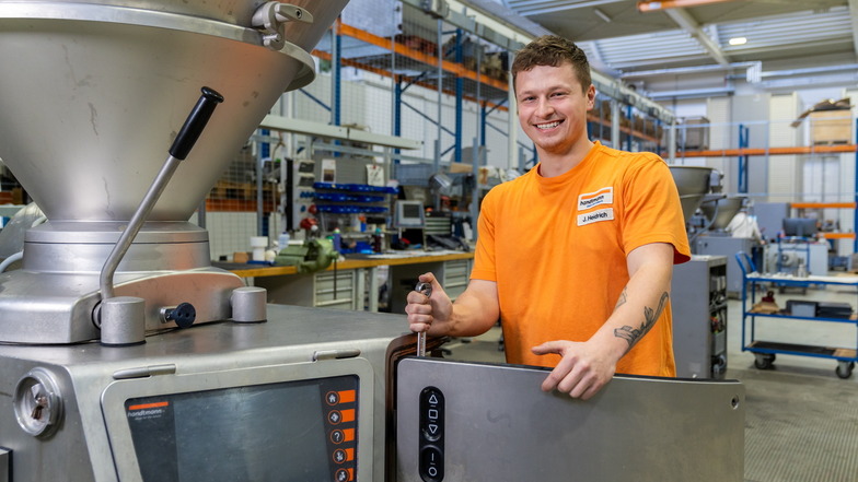 Jan Heidrich ist in der Aufarbeitung und Qualitätssicherung der Albert Handtmann Maschinenfabrik eingesetzt.