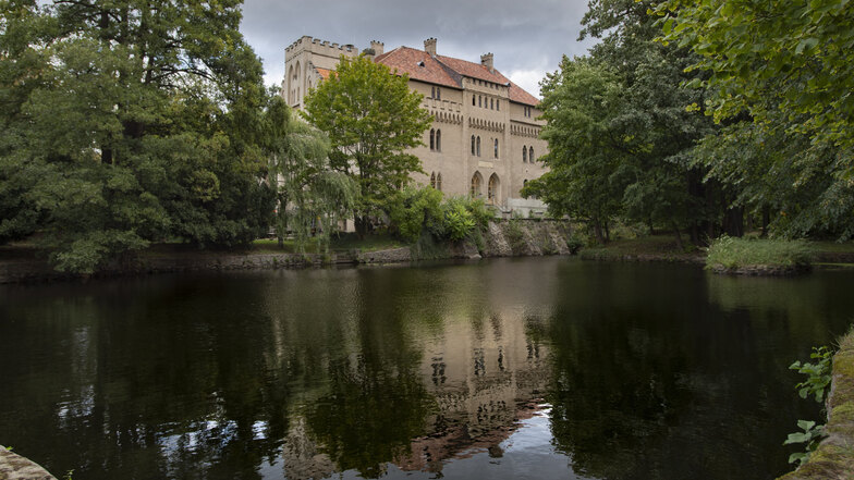 Der Förderverein Seifersdorf
Schloss hat beim Ideenwettbewerb des Freistaates gewonnen. In dem ehemaligen Herrensitz soll unter anderem ein Besucherzentrum entstehen.