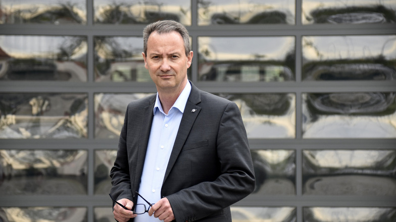 Jan Donhauser (CDU) ist zum neuen Dresdner Bildungsbürgermeister gewählt worden.