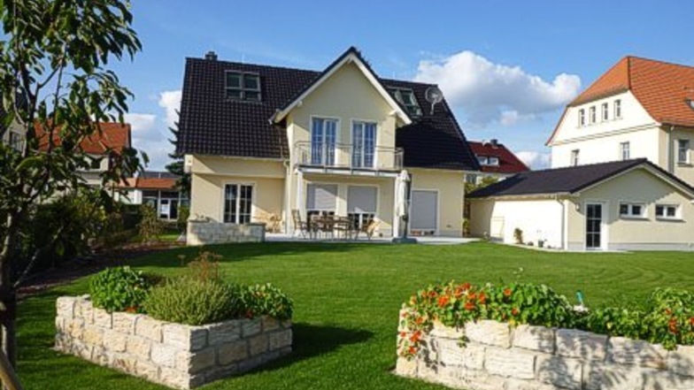 Ganz gleich wie Ihr Traumhaus aussehen soll: mit dem Baugeschäft Peter Voigt schaffen Sie Ihr perfektes Eigenheim!