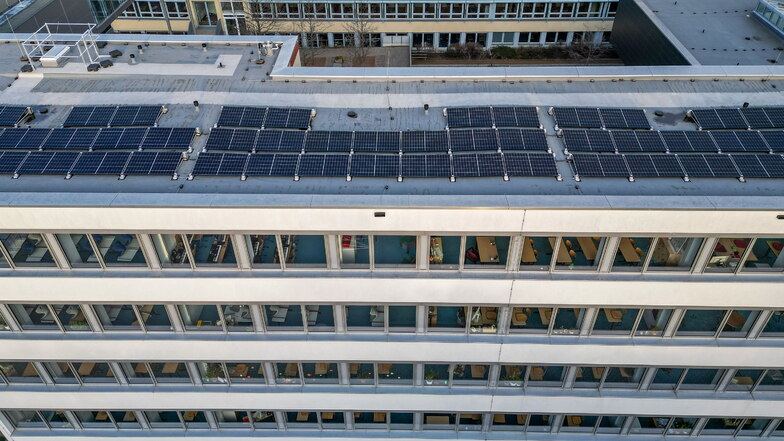 Sächsische Städte investieren in Solaranlagen auf kommunalen Dächern