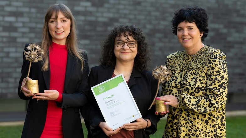 Die Gewinnerinnen des Sächsischen Gründerinnenpreises 2022: Sara Linke (Kategorie Wachstumsunternehmen), Juliette Beke (Nachhaltigkeitspreis) und Annette Katrin Seidel (Kategorie Neugründung).