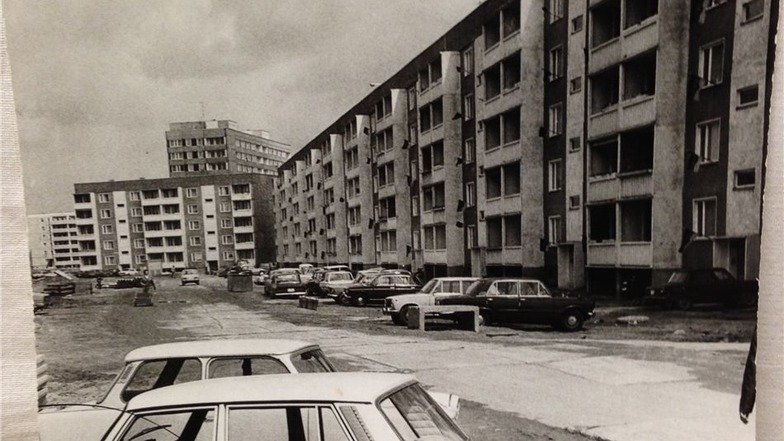 Ein Blick in die Radebeuler Straße in den 1970er-Jahren.