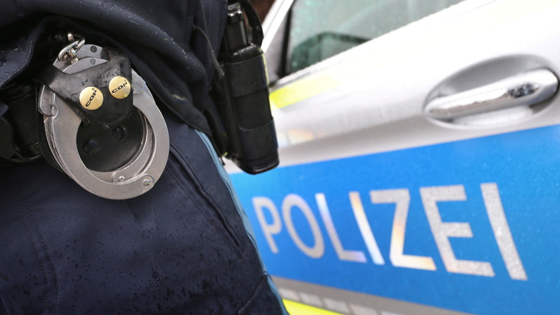 Fußballfan mit Ausrastern: 20-Jähriger in Dresden wegen dreifachen Raubes festgenommen