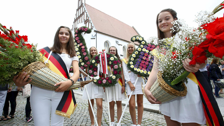 Das Kamenzer Forstfest ist das größte Schulfest Sachsens. Für die Aufnahme ins bundesweite Verzeichnis des immateriellen deutschen Kulturerbes gab es jetzt eine Urkunde.