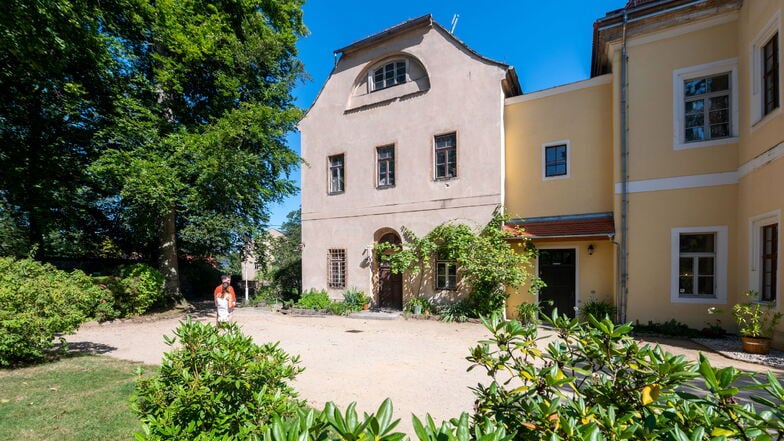 Links im Anbau, dem sogenannten Professorenhaus, könnte eine Pension oder ein Hotel entstehen.