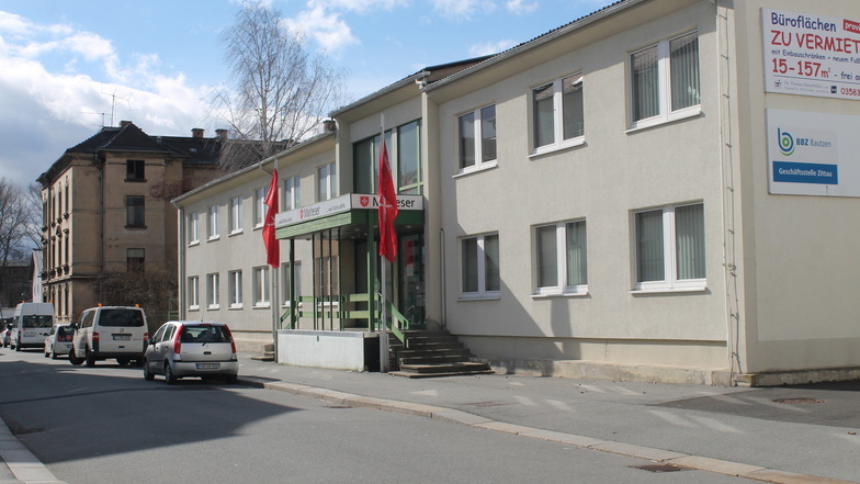 Die Sächsische Begegnungsstätte (SBS) hat bisher die Räumlichkeiten in der Rathenaustraße 3 angemietet. Nun hat den Mietvertrag ein neuer Verein übernommen.