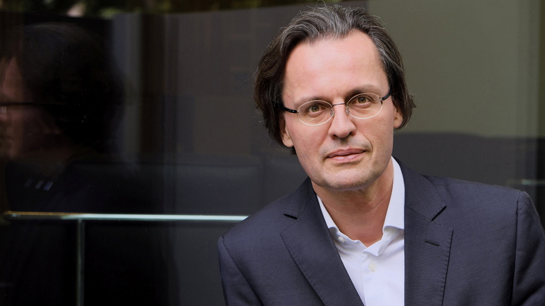 Unser Autor Bernhard Pörksen ist Professor für Medienwissenschaft an der Universität Tübingen.