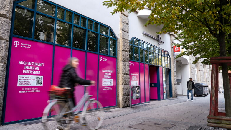 Muss nach 18 Jahren schließen: dieser Telekomladen an der Berliner Straße 63 in Görlitz. Laut Außenwerbung müssen Kunden für einen vergleichbaren Service nun erst einmal nach Bautzen pilgern.