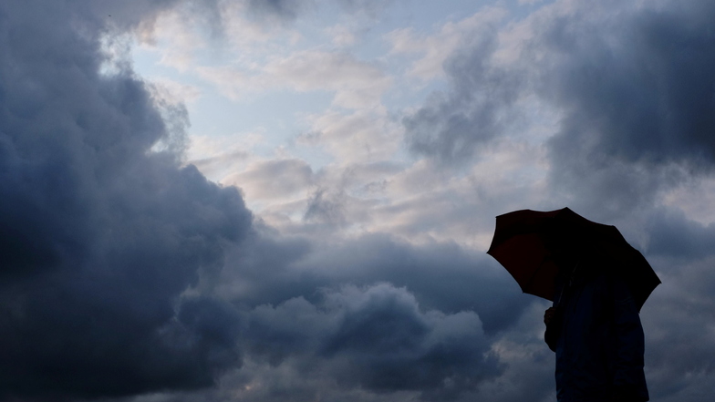Die Menschen in Sachsen müssen sich auf Wind, Wolken und Regen am Mittwoch einstellen - aber milde Temperaturen