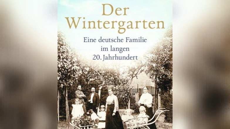 Ein Familientreffen im Jahr 1904 mit Emil - dem ehemaligen Bauernsohn aus Seifhennersdorf und seiner Frau Hedwig aus Meißen.