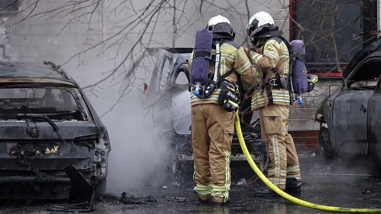 Die Dresdner Feuerwehr konnte am Freitag einen Großbrand in Weixdorf verhindern.