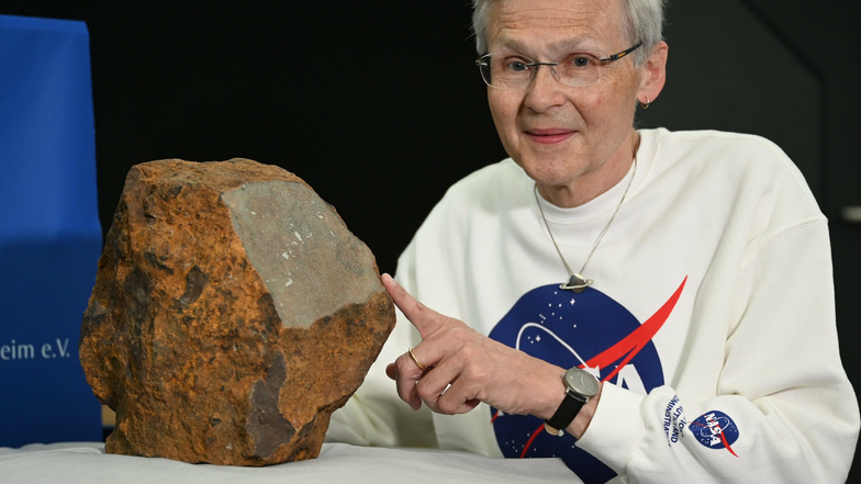 Dieter Heinlein, Meteoritenexperte des Deutschen Zentrums für Luft- und Raumfahrt (DLR).