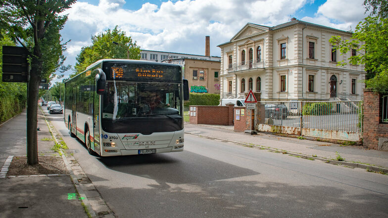 Die Busse von Regiobus fahren am Dienstag trotz des flächendeckenden Streiks im Öffentlichen Personennahverkehrs.