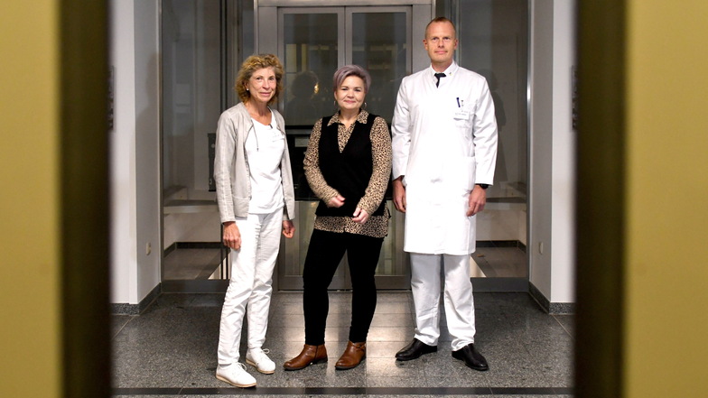 Die leitende Oberärztin Dr. Med. Miriam Dreßler und der Chefarzt Prof. Dr. Sören Torge Mees arbeiten am Adipositas-Zentrum des Städtischen Klinikums Dresden. Dort wurde Adipositas-Patientin Anne Ladisch geholfen.