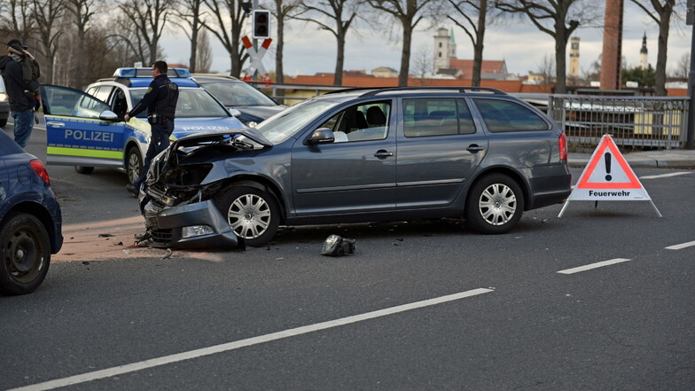 Das war einer der vielen Unfälle an der Kreuzung Süd-/Schliebenstraße.