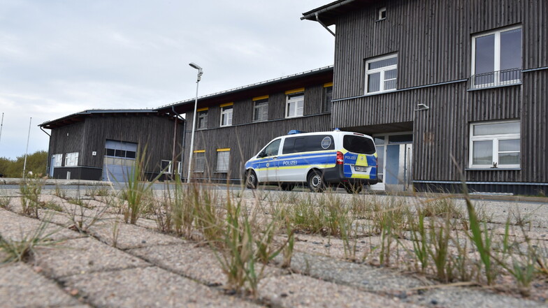 Es ist ruhig geworden am ehemaligen Grenzübergang Altenberg, die Bundespolizei hat das Dienstgebäude verlassen und steht nur noch sporadisch bei Kontrollen hier.