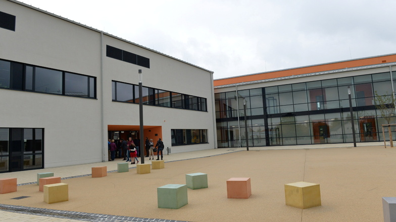 Der Eingangsbereich des Wilsdruffer Gymnasiums.