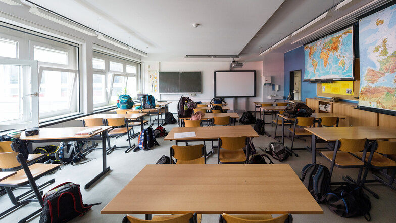 Blick in einen Klassenraum im Léon-Foucault-Gymnasium in Hoyerswerda (Symbolfoto).