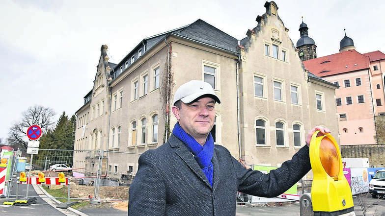 Wohnen am Schloss will Bauherr Falk Kühn-Meisegeier  im alten Landratsamt ermöglichen.