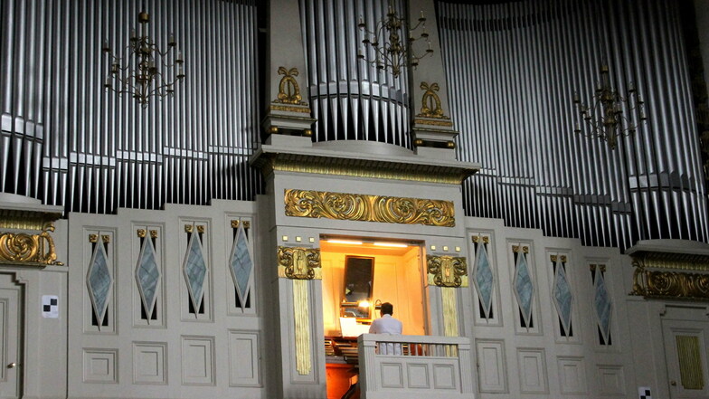 Die Orgel der Stadthalle ist die historisch bedeutendste in Görlitz, weil sie die älteste original erhaltene ist. Bei einem Orgelspaziergang im Mai soll man auch sie besuchen können.