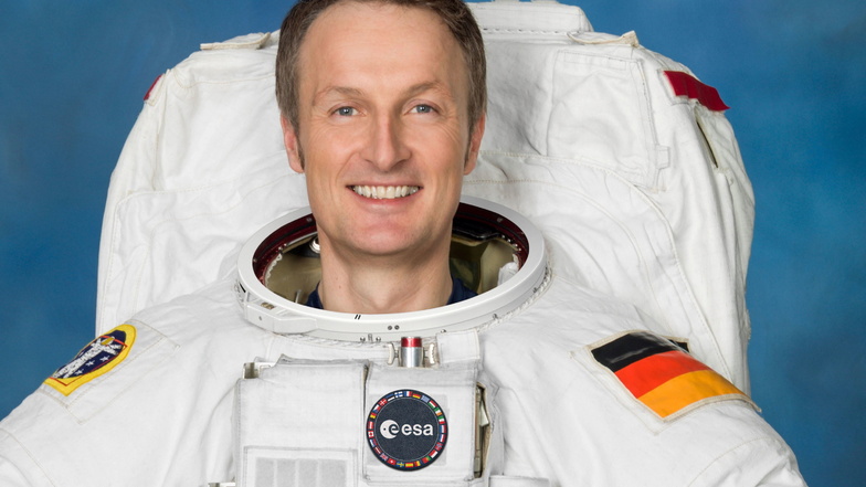 Matthias Maurer, deutscher ESA-Astronaut, aufgenommen in seiner Extravehicular Mobility Unit (EMU), soll kommende Nacht endlich ins All fliegen.