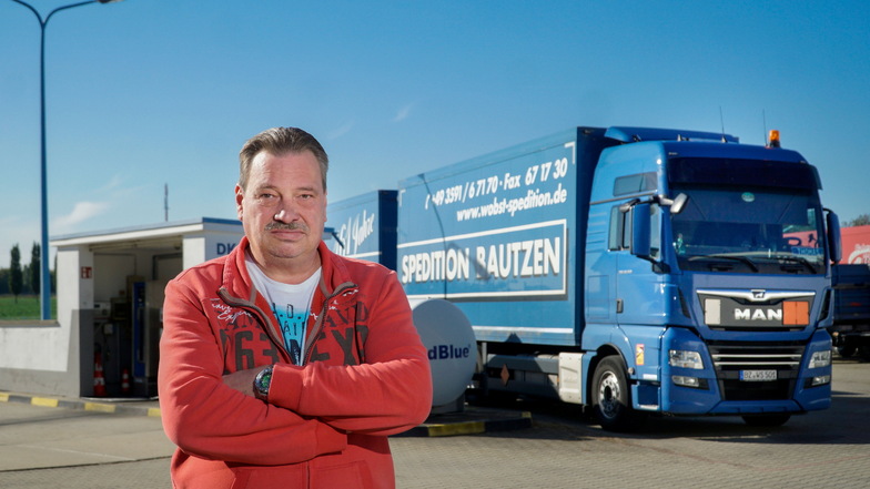 Ralf Michel ist Dispositionsleiter bei der Bautzener Spedition Wobst. Für ihn hat der Mangel an Lkw-Fahrern mehrere Gründe.