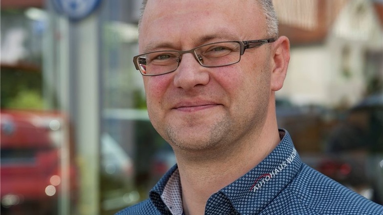 Mirko Stelzner: Einzelkandidat, 44 Jahre, aus Cunnersdorf, Autoverkäufer, kommunalpolitisch bisher nicht aktiv, Jugendclubmitglied.