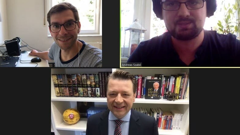 Fabian Deicke (links oben) und Andreas Szabo (rechts oben) haben den Podcast-Talk mit Dynamo-Präsident Holger Scholze per Video-Schalte geführt. Dieser Screenshot entstand während der Aufnahme.