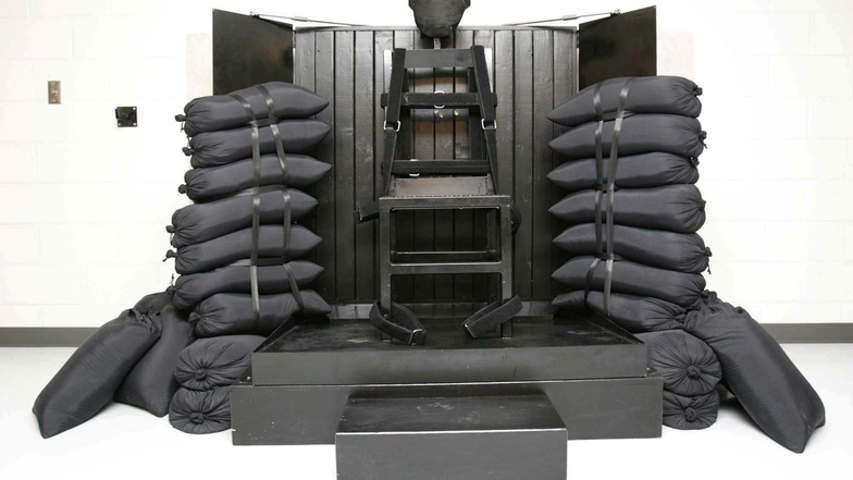Ein Stuhl in der Hinrichtungskammer des Utah State Prison (USA): Hier wird die Todesstrafe durch Erschießen vollstreckt.