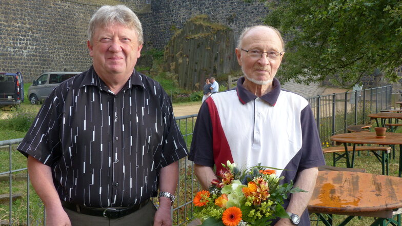 Bernd Kara (links) und Richard Hein wurden mit dem Ehrenamtspreis 2021/2022 ausgezeichnet.