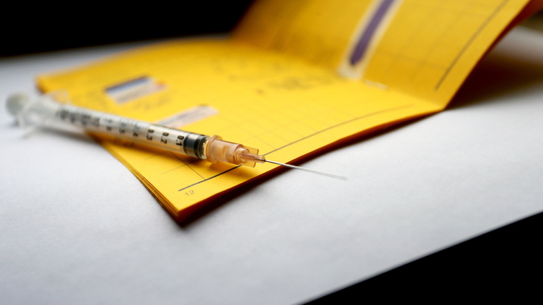 Mehrere Dresdner wurden bereits mit gefälschten Impfnachweisen erwischt.