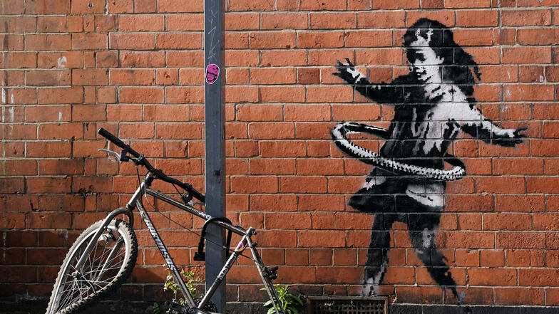 Das neueste Street-Art-Werk Banksys ist auf einer Backsteinfassade in der Rothesay Avenue in Nottingham zu sehen.