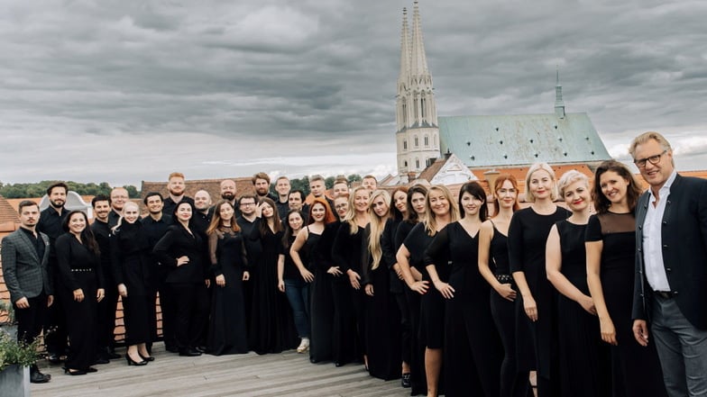 Die Europa Chor Akademie ist beim Lausitz Festival mehrfach vertreten. Beim Eröffnungskonzert am 24. August und im Kulturforum Görlitzer Synagoge mit "Diaspora Crossover", einer Uraufführung.