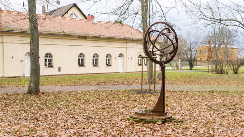 Riesa: Stahlkunst soll aus Schlosspark verschwinden