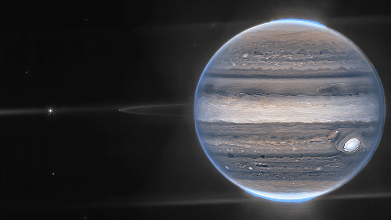 Jupiter ist von Januar bis Ende April am Abendhimmel als hell leuchtender Planet zu beobachten.
