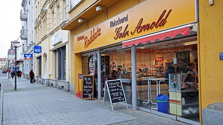Die Gerüchteküche brodelt: Schließt die Fleischerei Arnold? Das Familienunternehmen betreibt 16 Filialen, darunter eine auf der Hauptstraße in Riesa.
