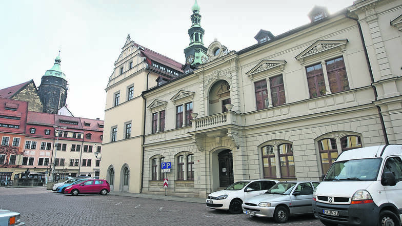 Am Dienstag wurden Pirnas Abgeordnete im Rathaus für die Amtszeit bis 2024 verpflichtet.