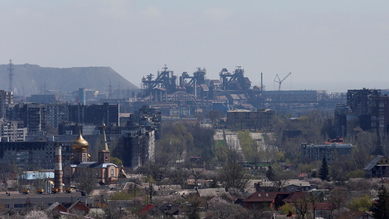 Blick auf das Azovstal-Werk in der Hafenstadt Mariupol. Die Situation der dort Eingeschlossenen ist weiter unklar.