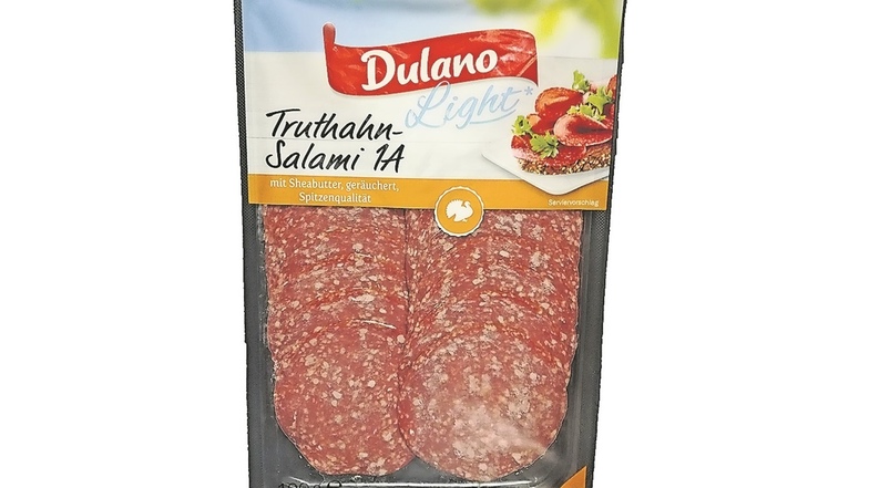 Truthahnsalami
33 Prozent teurer:
Die Wurst von Dulano ist so fett wie die normale, aber enthält weniger Scheiben. Foto: Verbraucherzentrale Hamburg