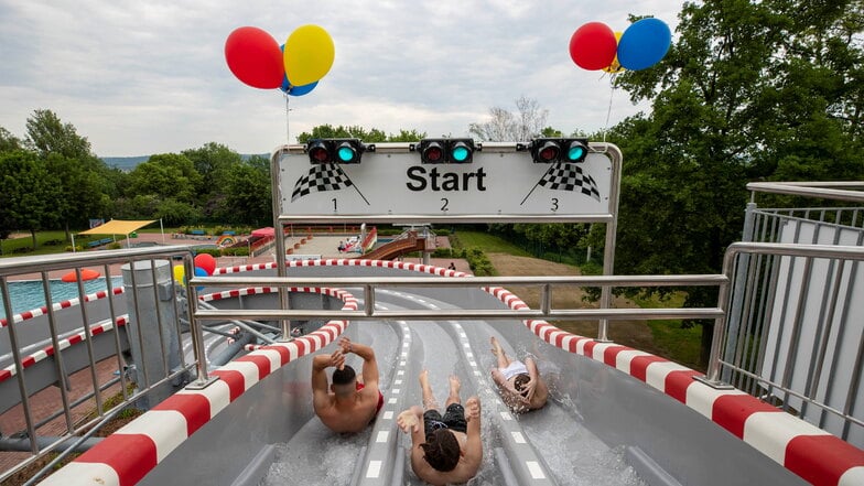 Seit 2021 ist die Rutsche die Attraktion des Heidenauer Freibades.