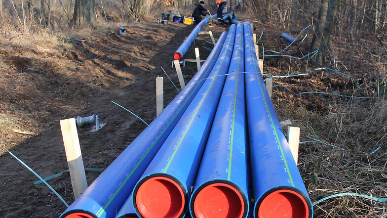 Der Bau der Trinkwasserleitung zum Anschluss des Erlebnishofes „Terra Nova“ in der Elsterheide an das zentrale Netz war eine größere Investition des Trinkwasserzweckverbandes „Kamenz“ im letzten Jahr.