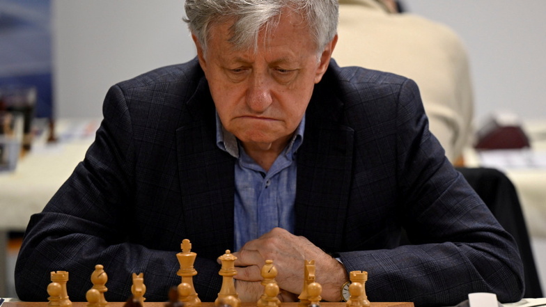Schach sei ein sehr psychologisches Spiel, sagt Ingrid Lauterbach. "Auch ohne aufs Brett zu schauen, kann man oft in den Gesichtern sehen, wie das Spiel läuft."