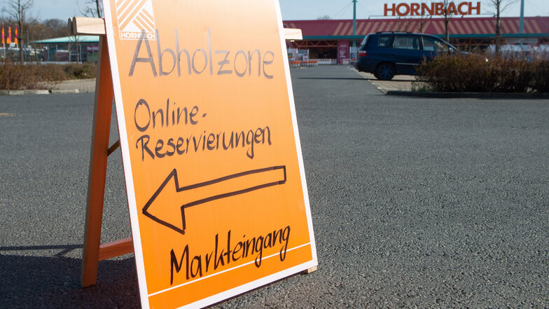 Einige Dresdner Baumärkte gehen dazu über, auch Onlinebestellungen von Privatkunden an ihren Märkten auszugeben. Auch der Hornbach an der Dohnaer Straße bietet das an.