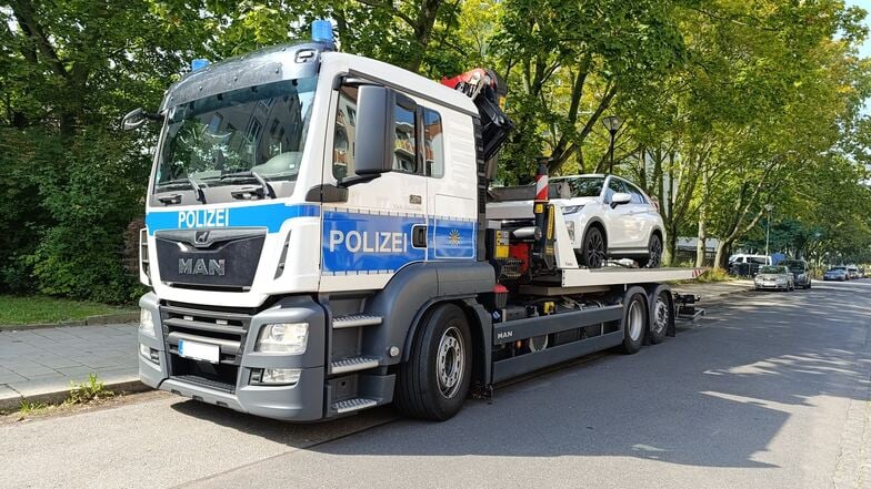 Dieses Fahrzeug stellten die Bundespolizisten am Dienstag bei der Hausdurchsuchung in Dresden sicher.